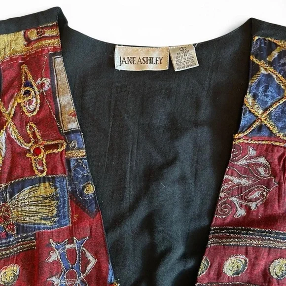 Vintage 80s Baroque Tapestry Vest - Boho Embroidered Gold Statement Piece (S) - Picture 6 of 8